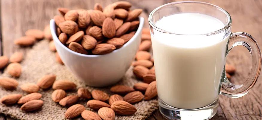 Benefits of low calorie almond milk